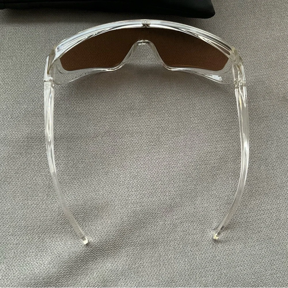 Alo Yoga Infamous Sunglasses Chrome Shiny/Clear